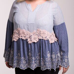 LOGO Lavish Boho Peasant Top M | Blue Mixed Media Swiss Dot Lace Hem Tunic